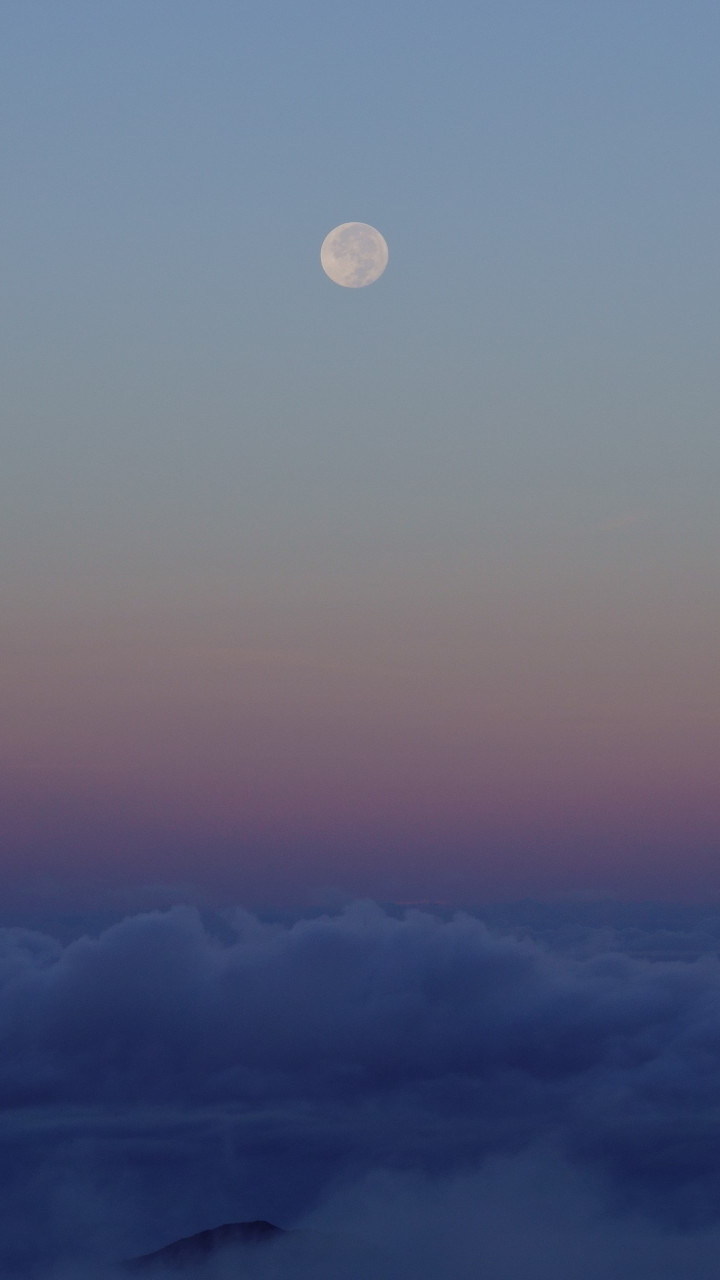 待受館 星 宇宙 空 沈む満月