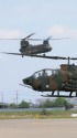 AH-1Sコブラ、CH-47Jチヌーク