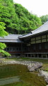 円覚寺の方丈と池