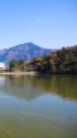 秋の宝ヶ池と比叡山