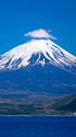 本栖湖より春の富士山