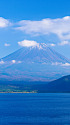本栖湖から秋の富士山