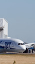 B787 JA803A