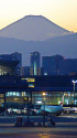 夕暮れの羽田空港