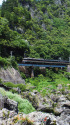 飛水峡と高山線