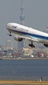 B777 JA754A
