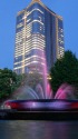東京ミッドタウンと噴水