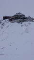 雪の燕山荘