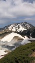 地獄谷と大日岳を望む